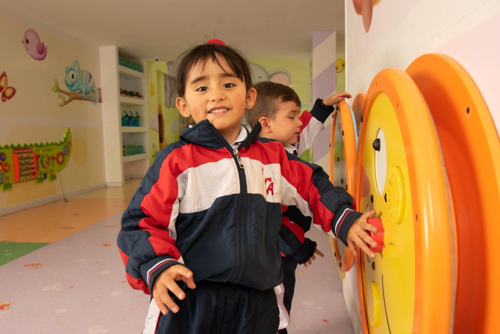 jardines en las americas Liceo Conquistadores de las Americas|Costos y Fotos de Liceo Conquistadores de las Americas |Colegios en |Los mejores Colegios de |Colegios Calendario A|Colegios  Calendario A en |Colegio ACADEMICO